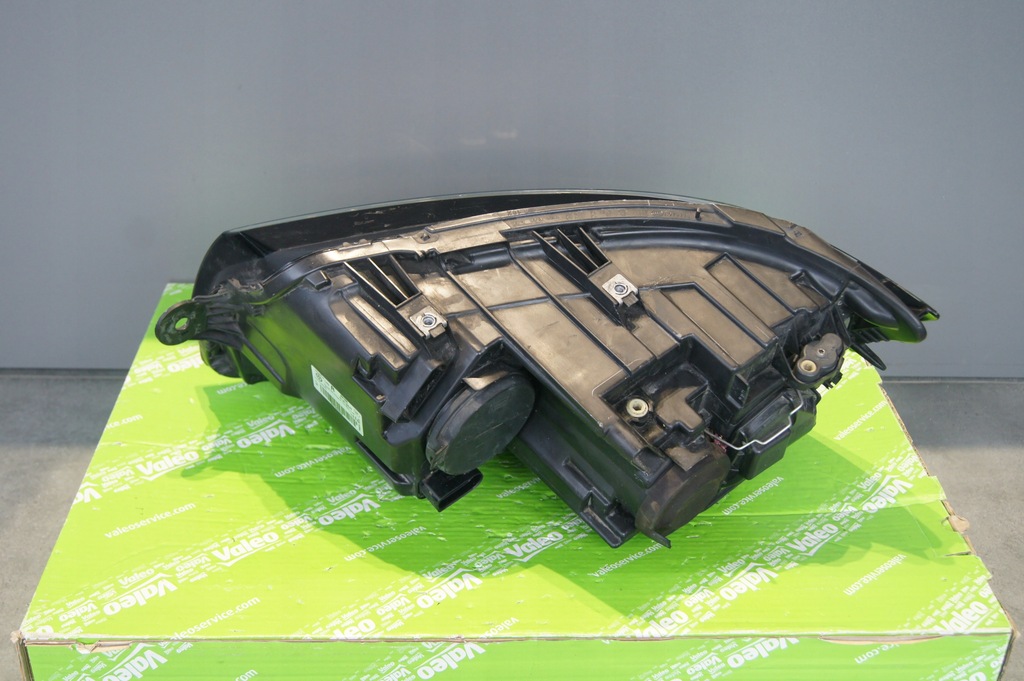 фото №8, Лампа vw transporter t6 правая h4+p21w europa 2015+