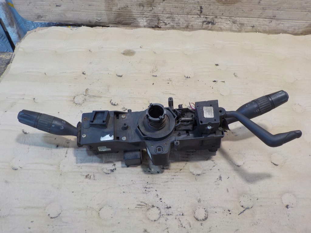 фото №1, Переключатель комбинированный renault