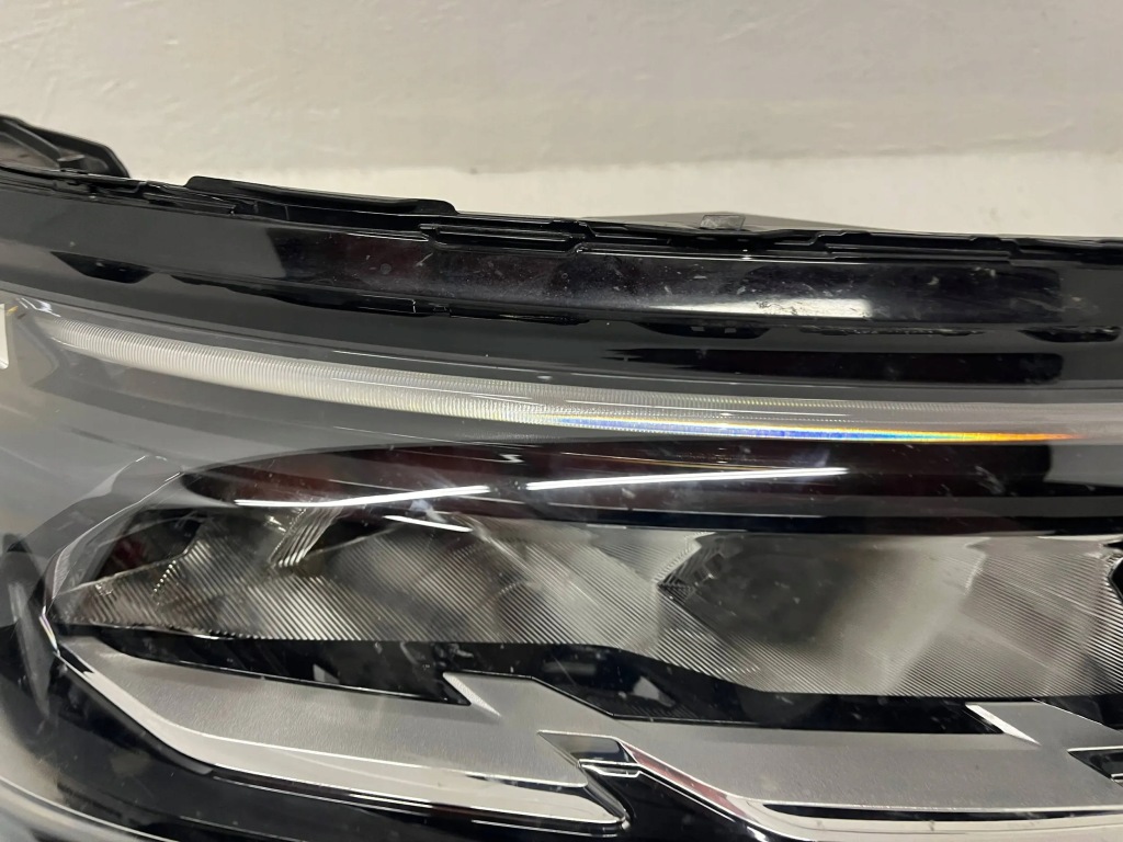 Nissan townstar фара правый  led 21 - Цена