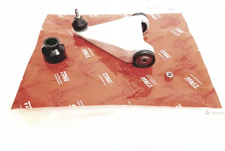 фото №1, Trw важіль передній верхній alfa romeo 166