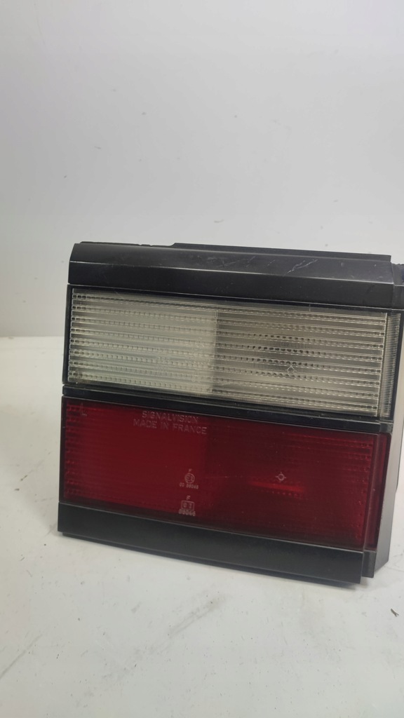 фото №1, Лампа ліва задня volkswagen passat b3 333945107