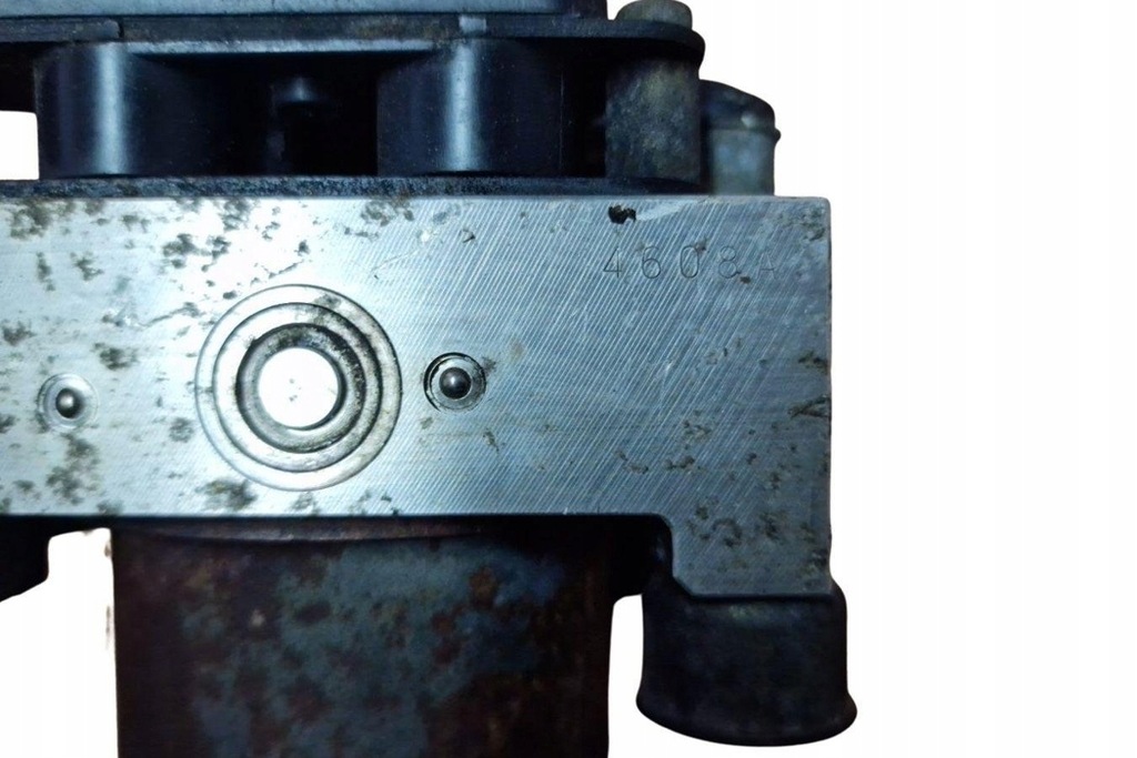 фото №8, Насос abs mitsubishi outlander i cu_w 4670a006 2.4l бензиновый 2005