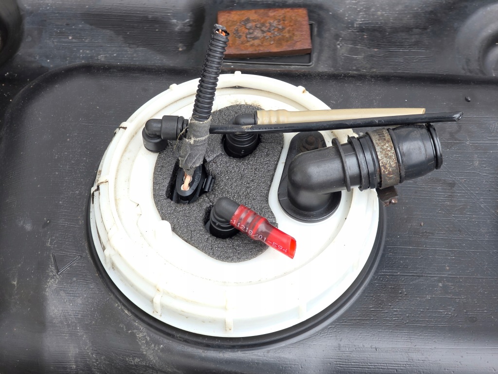 Iveco daily 06-14 2.3 3.0 bak бак топливной  поплавок 504148705 1c 504148855 с Разборки