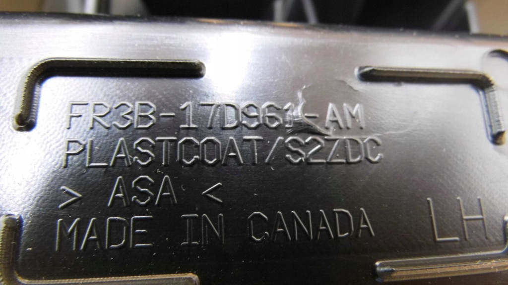 Кронштейн направляющая бампера левый задняя mustang 2015-23 2164255 _ fr3b-17d961-am Цена