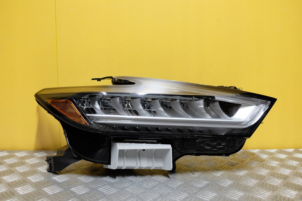 фото №1, Nissan maxima a36 lift 2020- фара лампа full led r usa