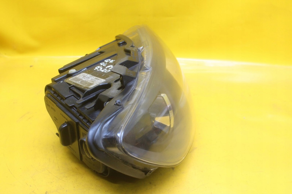 фото №11, Лампа правий перед h7 audi q7 4l 4l0941004