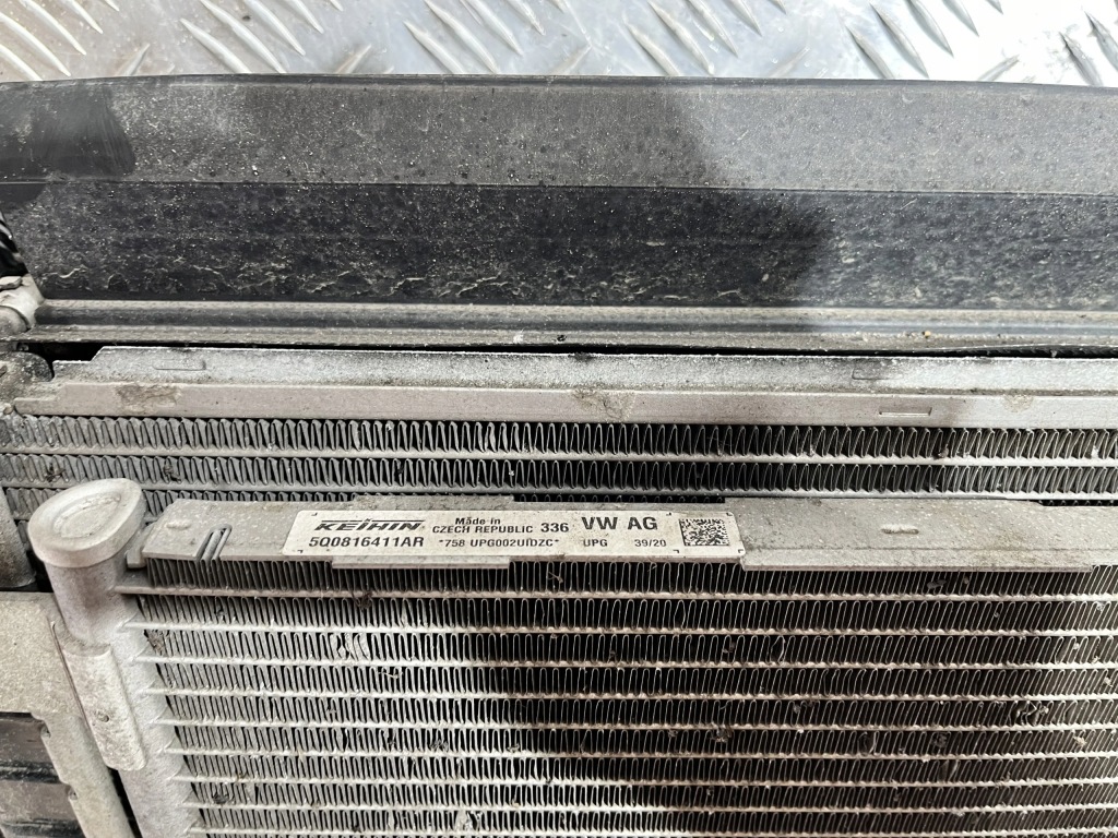 Радиатор воды кондиционера вентилятор seat ateca 16- 1.5 tsi Недорого