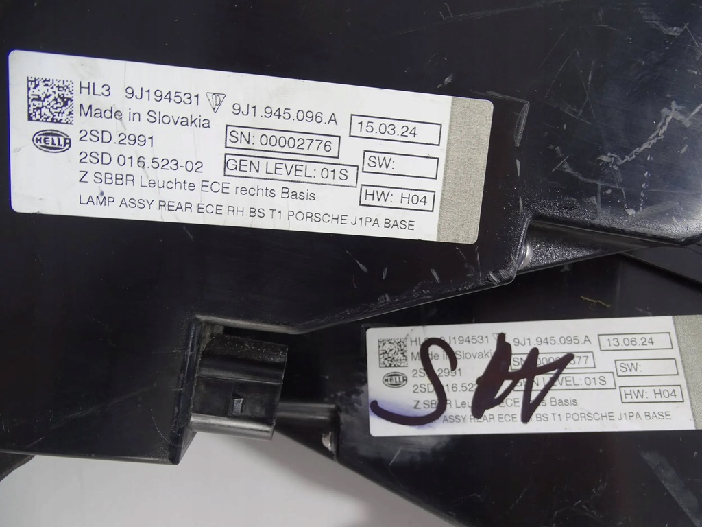фото №12, Лампи задня комплект porsche taycan 9j0 base 9j0945082p