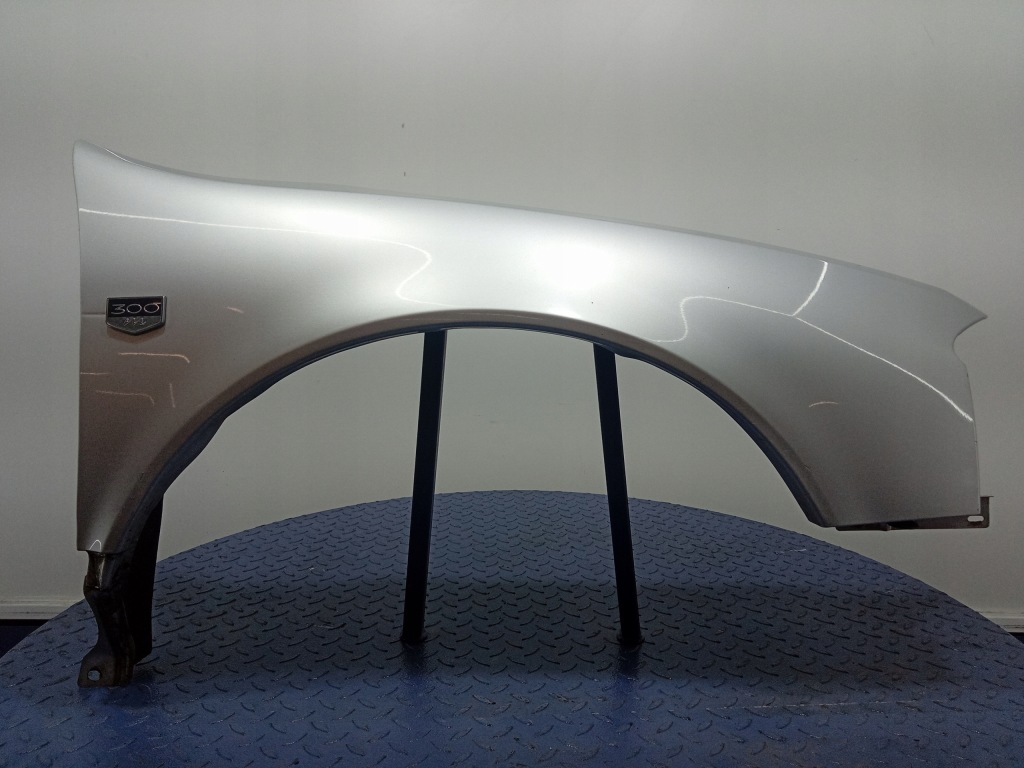 Купити Chrysler 300m крило перед правий передній ps2