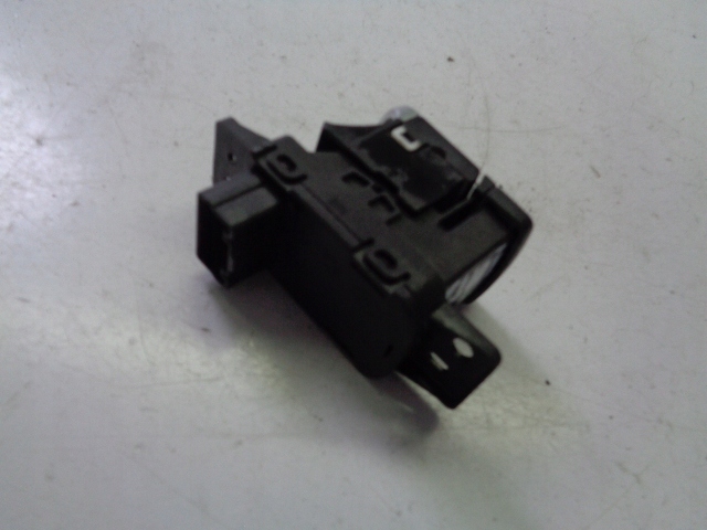 фото №3, Панель тормоза ручного renault captur ii 19- clio v