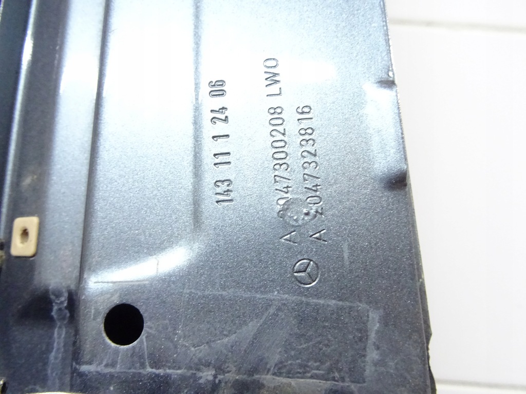 фото №8, Mercedes w204 c-klasa kombi дверь правое задние задняя