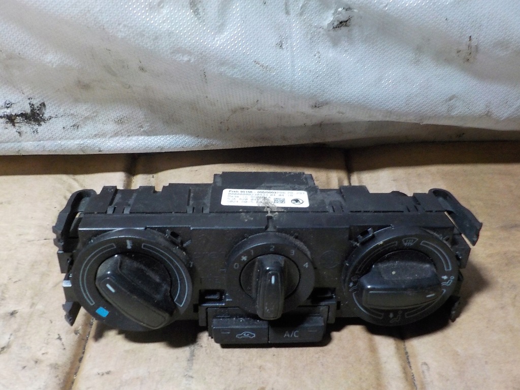 фото №1, Skoda rapid 1.6 tdi 2016r панель кондиционера 5ja820045