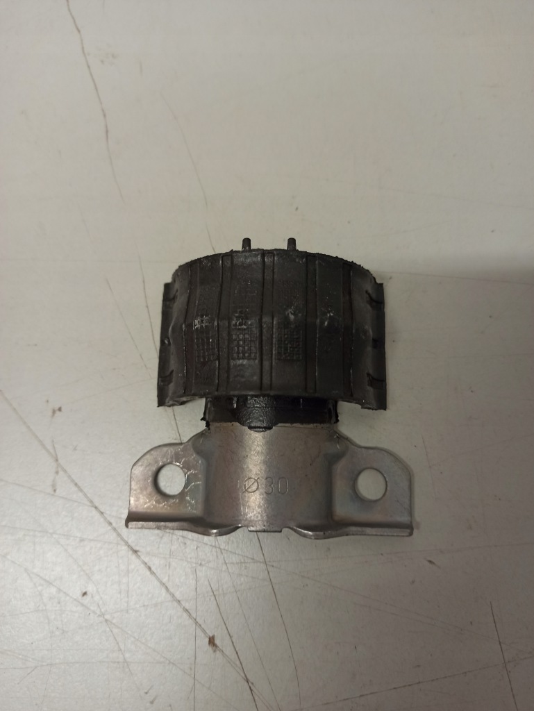 Купити Втулка стабілізатора mercedes ml w164 a1643231185 aso оригінал