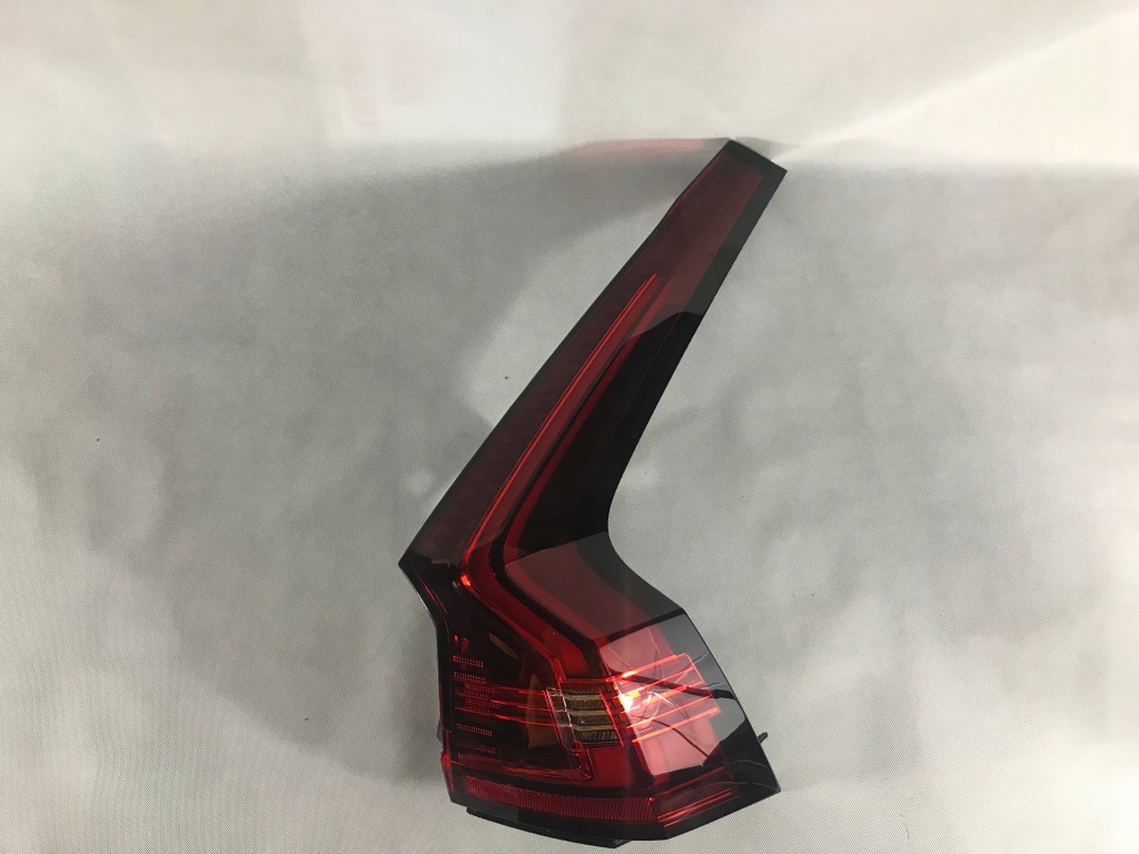 фото №1, Volvo v90 lift 20- лампа задняя правая led 31655869