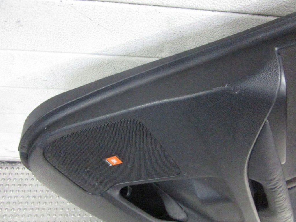 фото №15, Toyota highlander iii 2016 обшивка двері задня