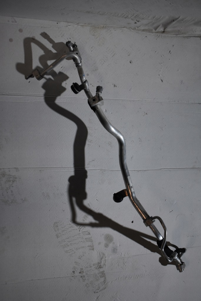 фото №1, Idealny шланг кондиционера mercedes w167 1