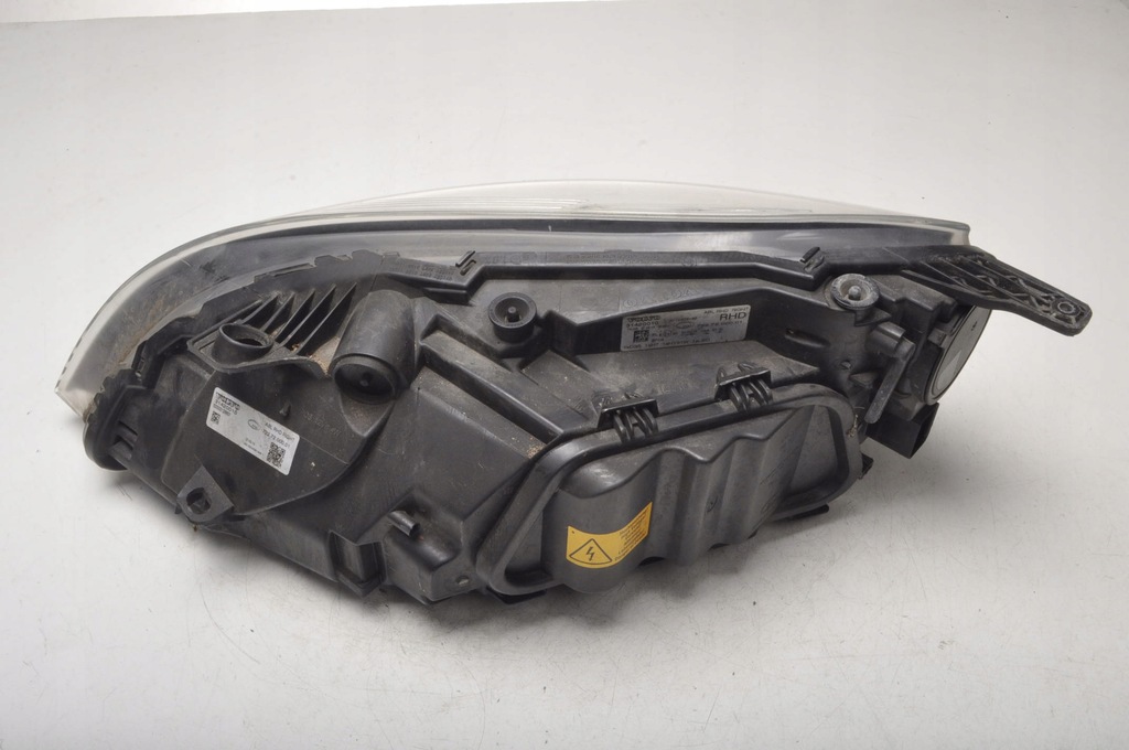 фото №8, Volvo v40 ii лампа правый перед 31420010 ксенон