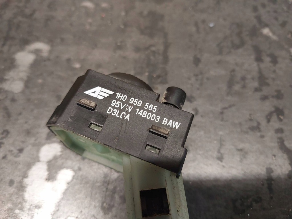 фото №7, Кнопка регулировки зеркал боковых ford galaxy i 1h0959565 95vw14b003baw