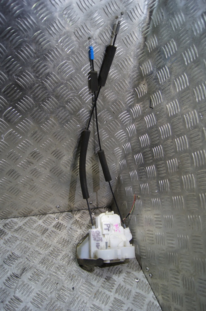 фото №1, Замок дверь правый задний задняя outback iv