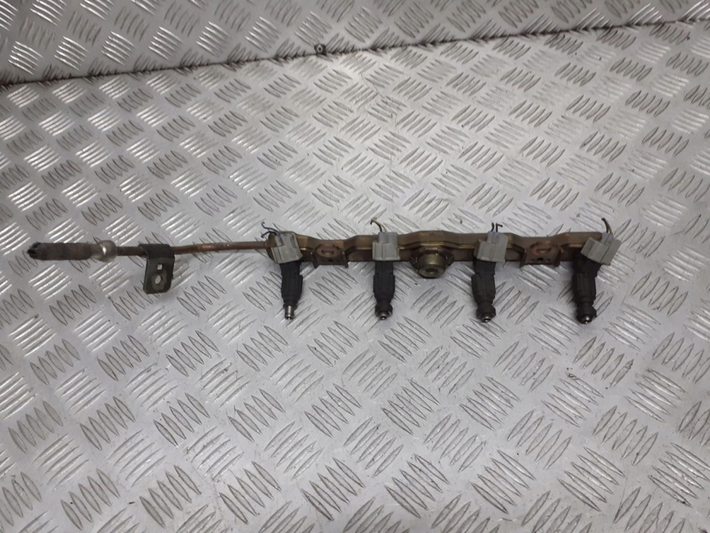 фото №1, Молдинг упорскування toyota corolla e12 1.4 vvti