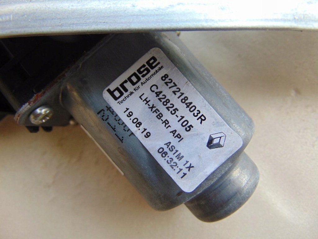 фото №3, Подъемник стекло левый задняя renault megane iv hb