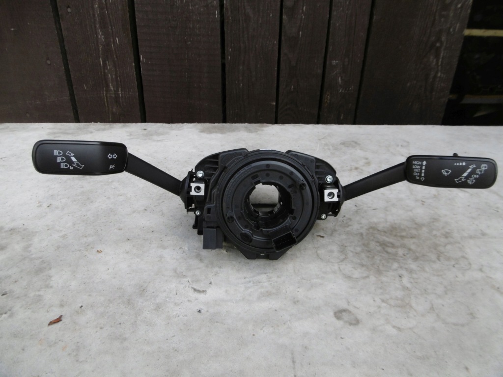 фото №1, Переключатель комбинированный 2q0953521 vw polo 2g vi