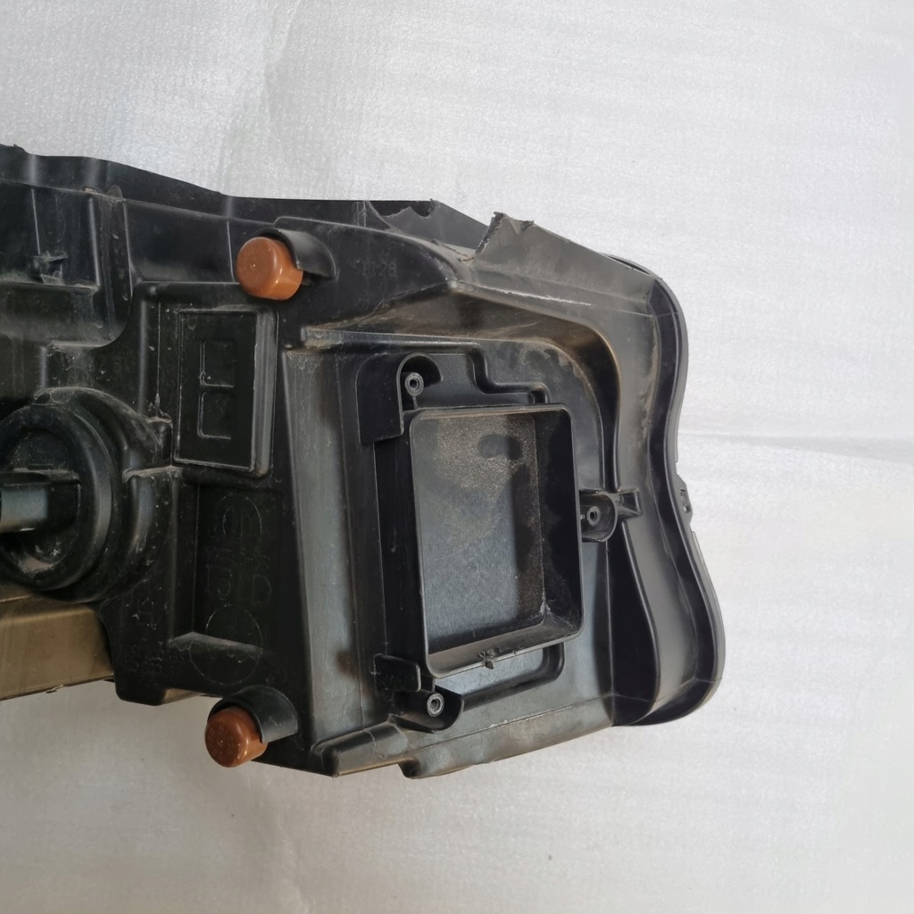 фото №11, Dodge charger 2015 лампа фара led 68294431af