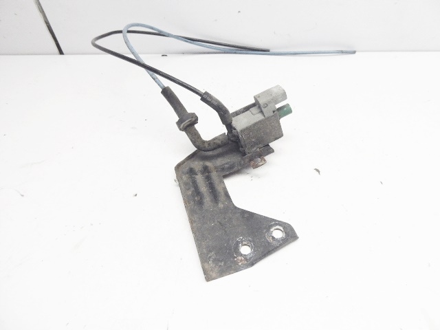 фото №1, Corsa b 93r- клапан вакуумa pierburg 1.0 12v