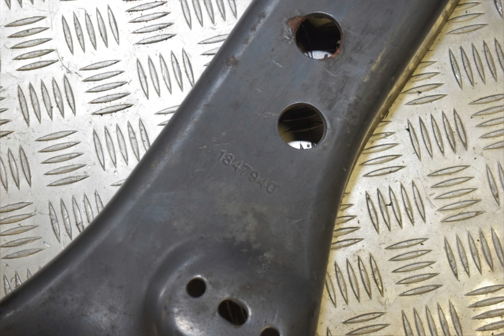 фото №3, Балка поперечна рами scania r xpi 1847940