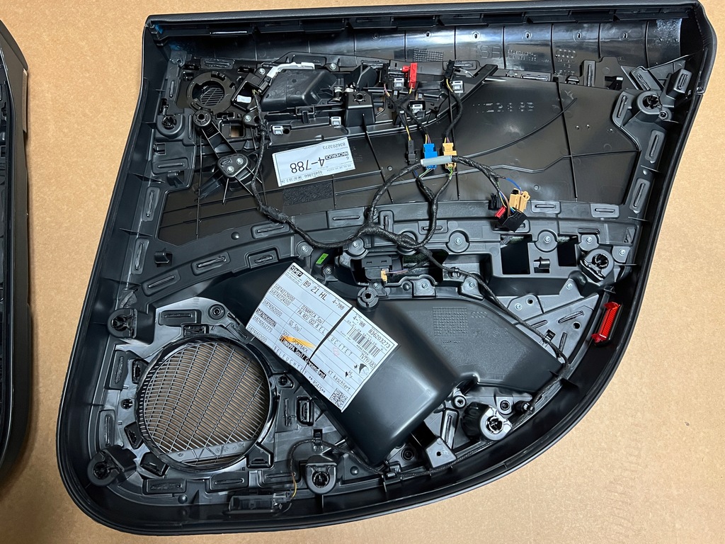 фото №7, Оббивка обшивки обшивка двері audi a5 s5 rs5 8w sportback alcantara + шкіра