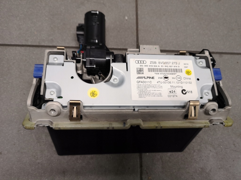 фото №10, Дисплей mmi audi a3 8v 8v0857273j