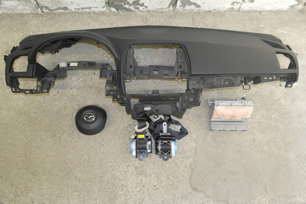 фото №1, Mazda cx5 cx 5 подушка безопасности ремни приборная панель консоль приборная панель pulpit полка