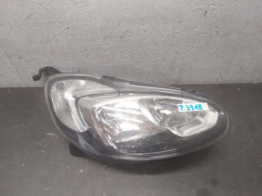 фото №1, Лампа перед права opel adam 3915503