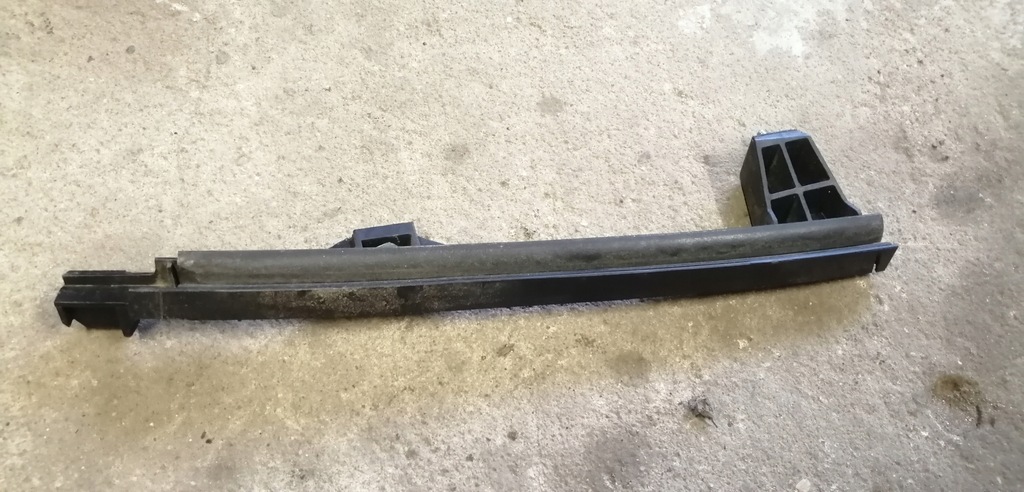 фото №1, Hyundai i30 ii hb направляющая правая задняя