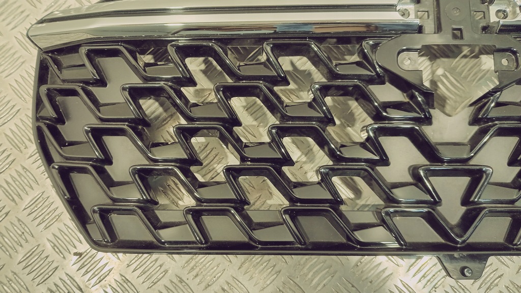 фото №6, Решётка радиатора suzuki s cross 21-26 71747-63700-ej1 оригинал bez камеры ładna