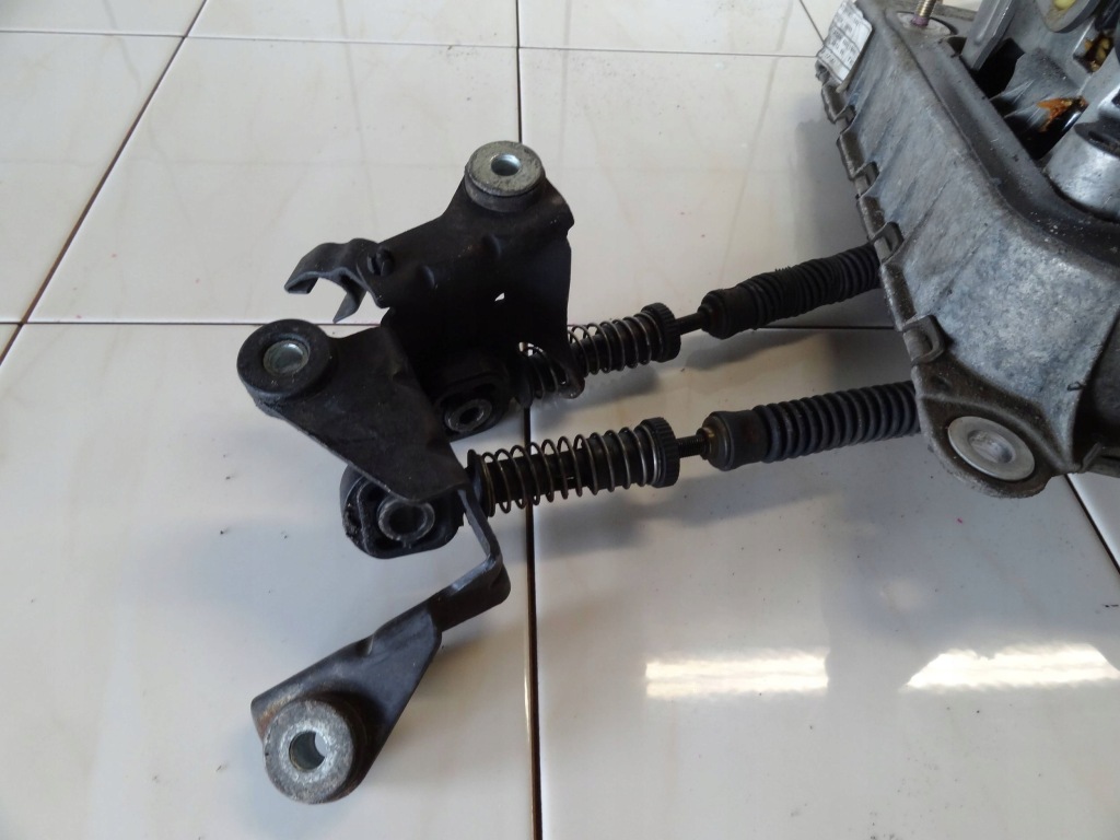 Seat leon i 2001 1.9 tdi тросы выборщик переключения передач 1j0711061c Недорого