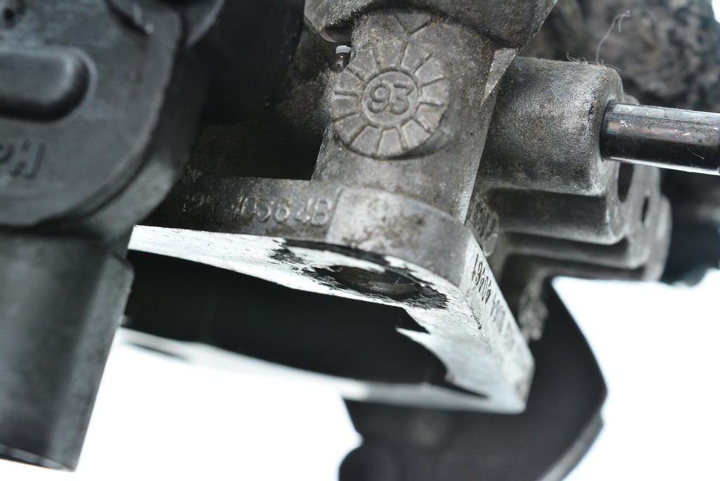 фото №10, Дроссельная заслонка voyager 3.3 v6 5234901 5277513