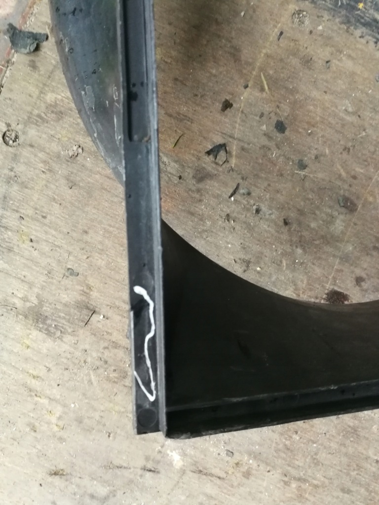 Корпус вентилятора радиатора m40 bmw e30 Недорого