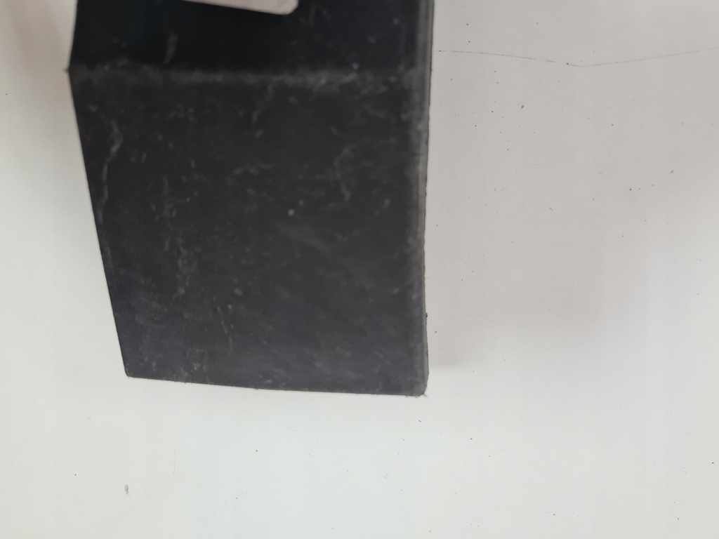 фото №13, B18 - tiguan накладка молдинг крила перед правий 5nn854372a