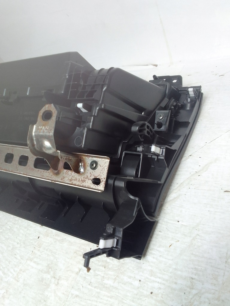 фото №9, Mazda cx50 23- бардачок пасажира va40-64111 usa