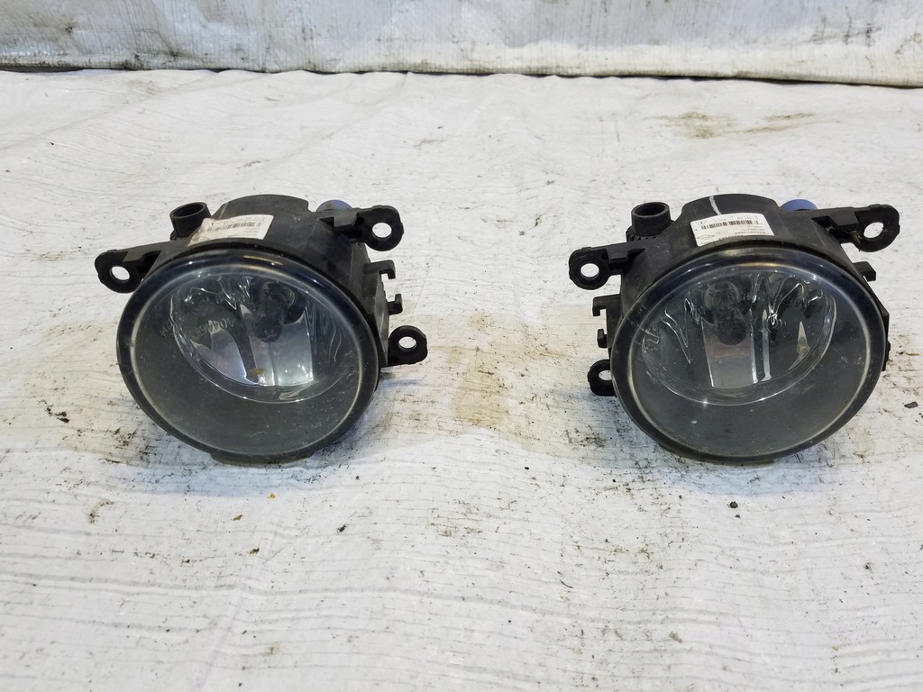 фото №1, Противотуманная фара перед renault megane iii cabrio cc