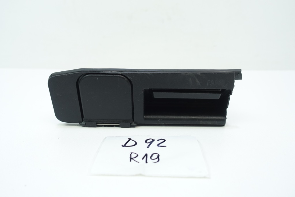 фото №1, Камера микровыключатель крышки багажника mercedes w247