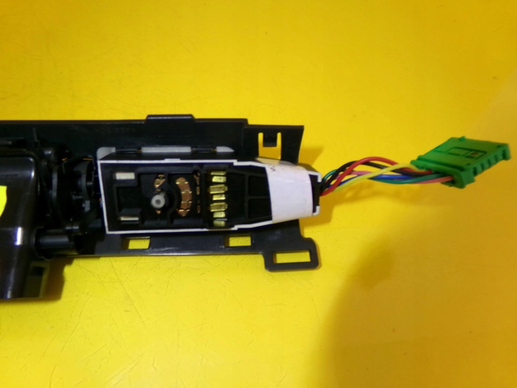 фото №10, Решітка обдув регулювання з панель лівий перед peugeot 5008 96846886xt nr236