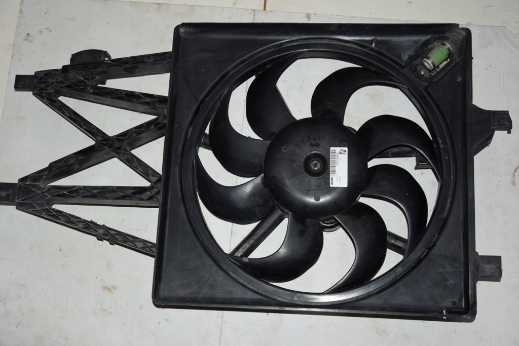 фото №2, Alfa romeo giulietta вентилятор радиатора t6928002