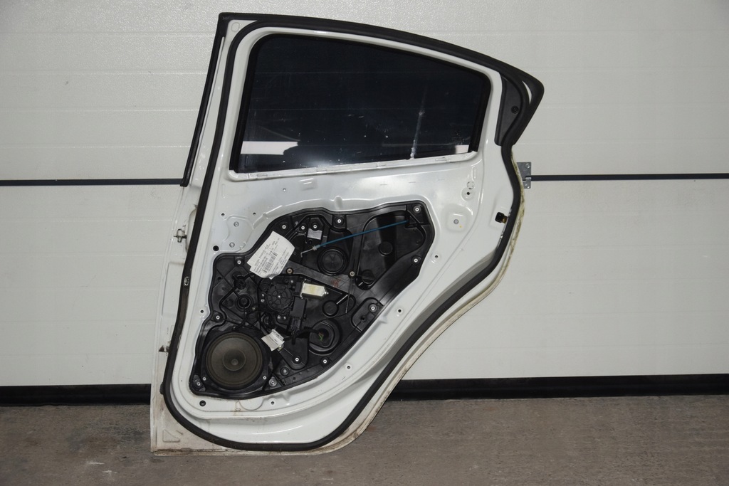 фото №8, Alfa romeo giulietta дверь правый задняя 296/a лак