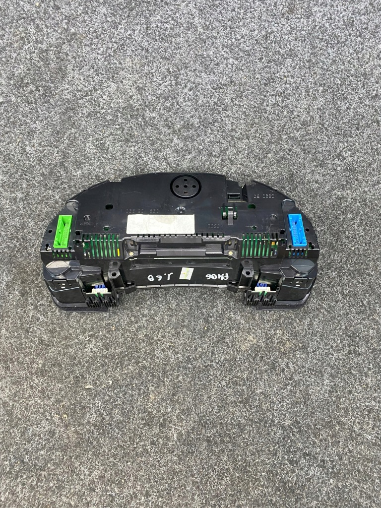 Audi a4 b6 2.0 бензин счетчик европа 0263626046 с Разборки