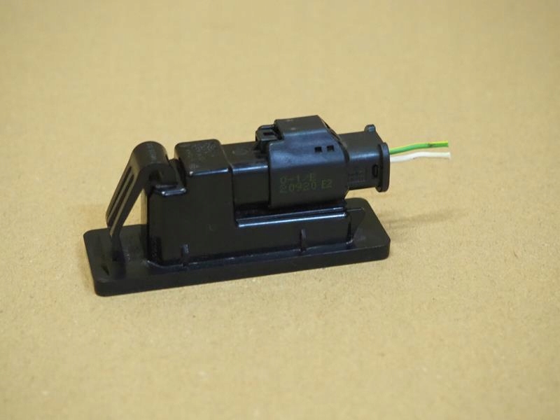 фото №3, Лампа подсветка номерного знака citroen c4 iii