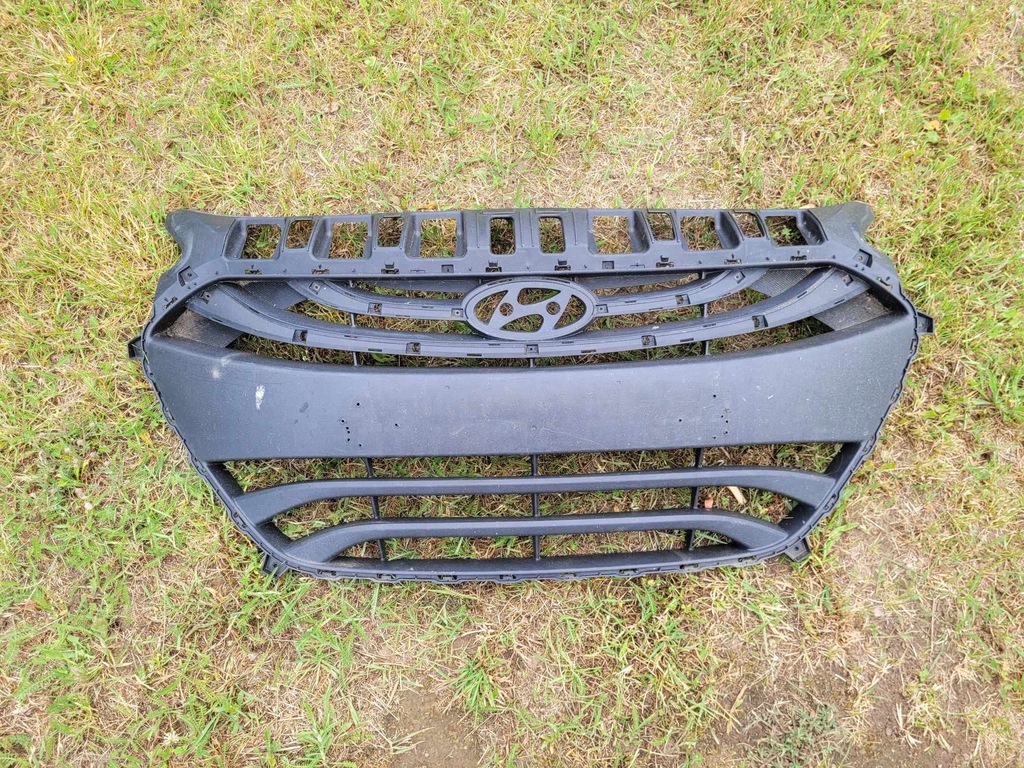 фото №1, Hyundai i30 ii решётка радиатора решётка радиатора бампера 86351-a6010