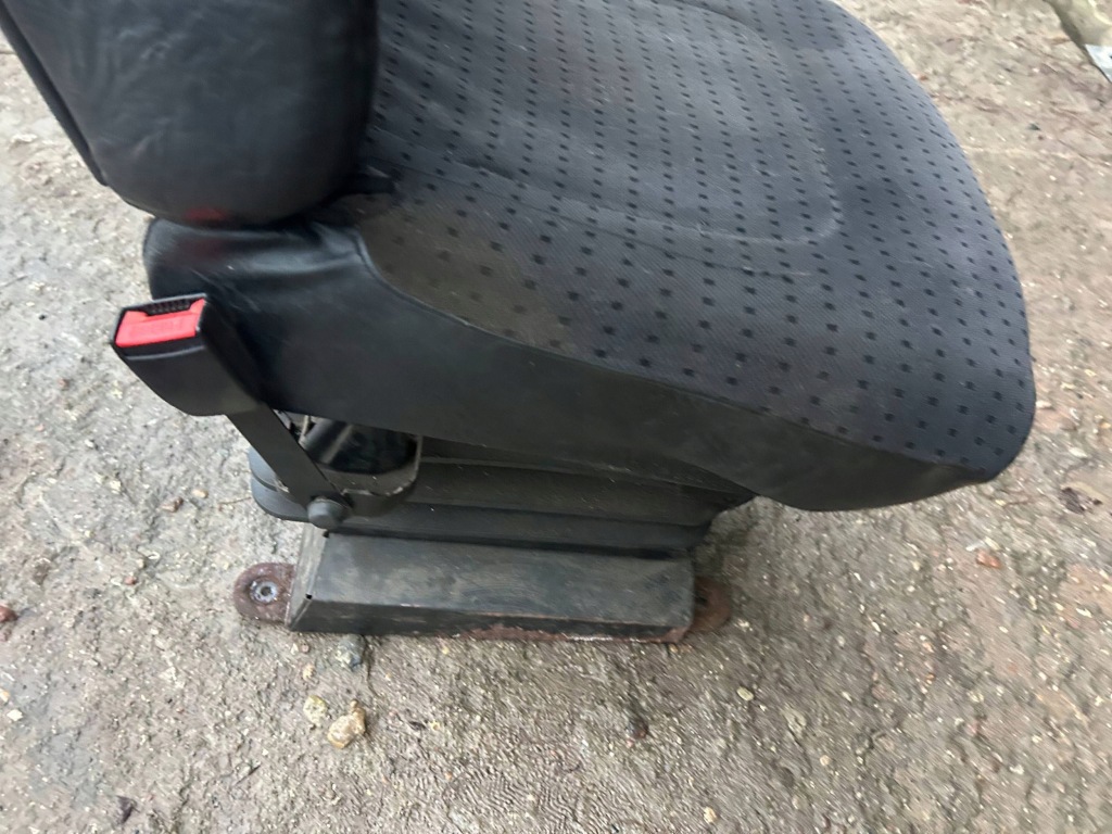 фото №7, Сидіння лівий водія з вага renault mascott europa