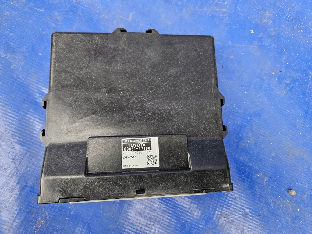 фото №1, Toyota prius iii 09-12 модуль аккумулятора 89681-47100